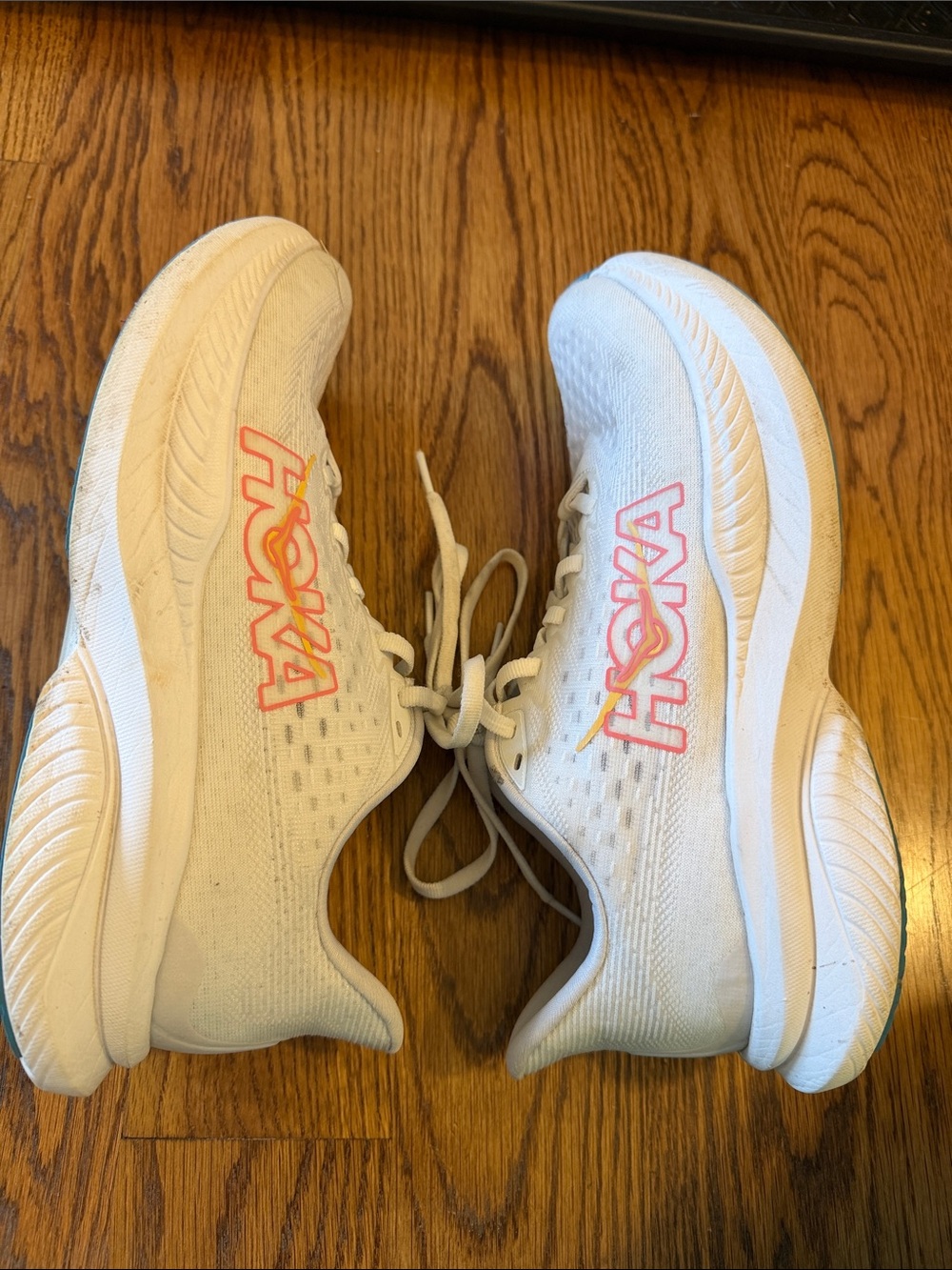 Hoka Mach 6 Shoes